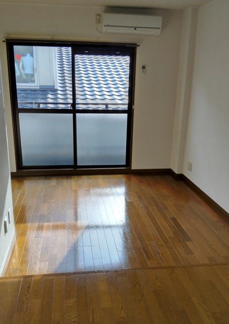 ハイツ大宮の居間・リビング