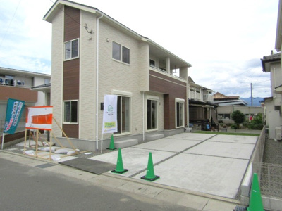 【駐車場】 | ブルーミングガーデン甲斐市西八幡　1号棟 | 駐車場の用意があります