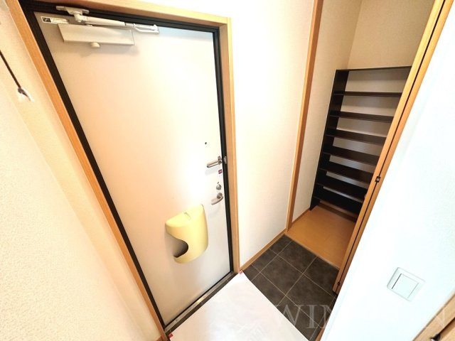 ウィルモア宮下の玄関