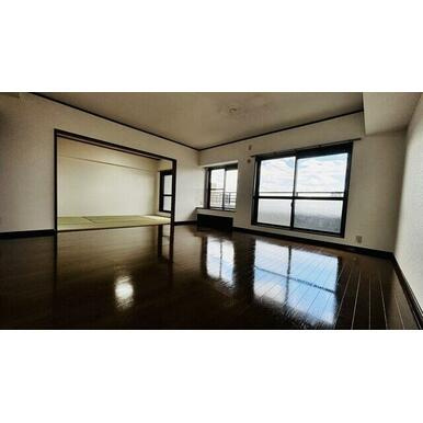 熊本市中央区渡鹿５丁目の賃貸マンションの居間・リビング