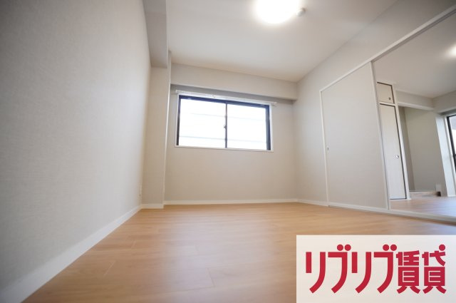 総建みどりハイムの洋室