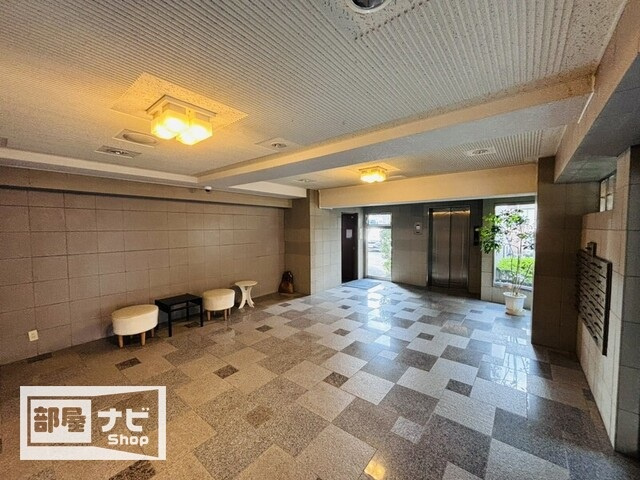 熊本市中央区渡鹿５丁目の賃貸マンションのロビー