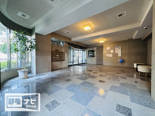 熊本市中央区渡鹿５丁目の賃貸マンションのロビー