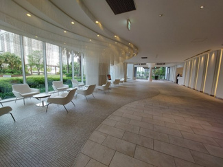 【エントランス】