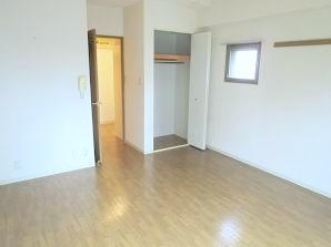 アティ今出川の居間・リビング