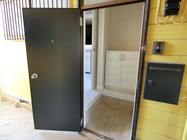 シャトーハイムの玄関