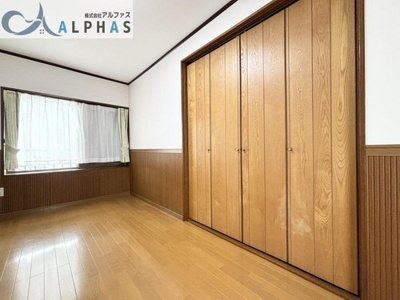 【洋室】 | 明石市大久保町大窪　一戸建て | 明るく陽当たり・通風良好な洋室♪