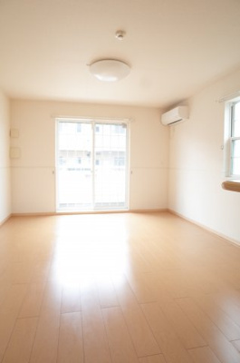 【居間・リビング】 | ポチハウス | 広々とした室内空間☆