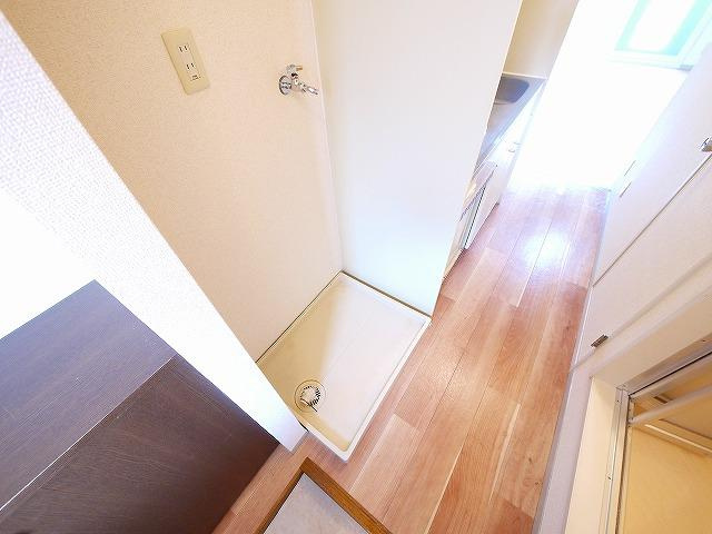 メゾン・ド・スリシエⅠ A棟の設備|室内洗濯機置き場