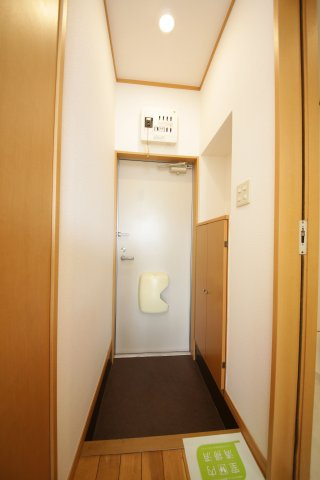 サンヒルズ広坂の玄関