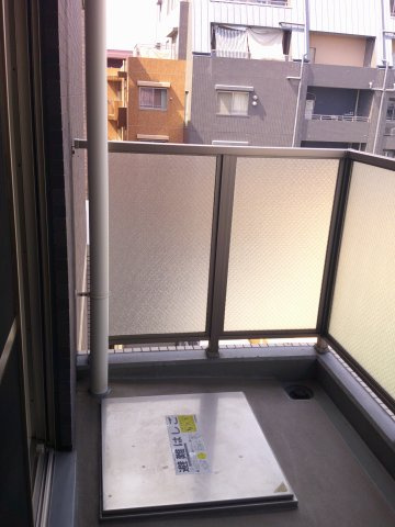 大阪市中央区松屋町住吉の賃貸マンションのバルコニー
