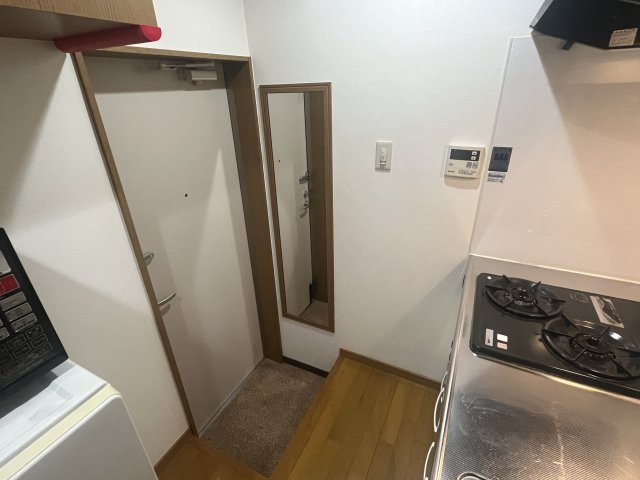 フラッティ智恵光院東の玄関