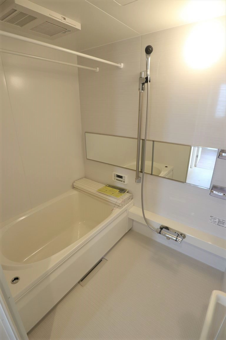 Serena GardenE棟の浴室|他のお部屋の参考写真となります。