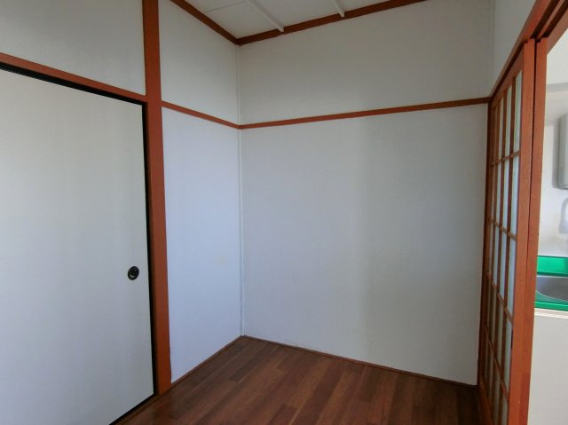 レジデンス浜町の洋室