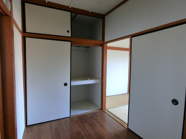 レジデンス浜町の洋室