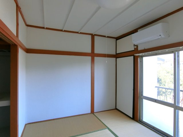 レジデンス浜町の和室