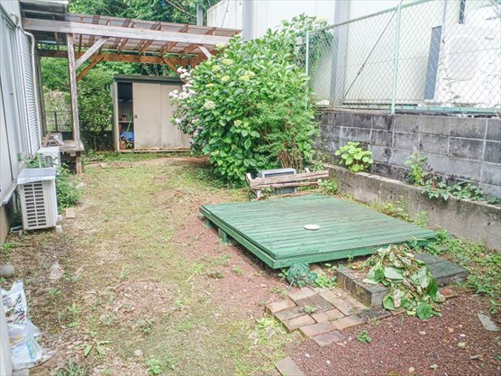 【庭】 | 伊東市玖須美元和田　一戸建