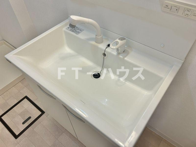 PLENDY新検見川の洗面所
