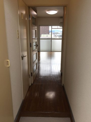 【玄関】 | ポルトス仲原 | 別号室の写真になります。現況優先。