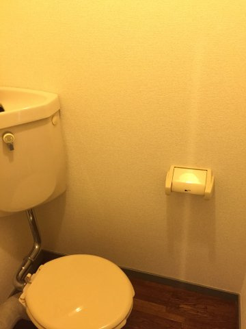 【トイレ】 | ポルトス仲原 | 別号室の写真になります。現況優先。
