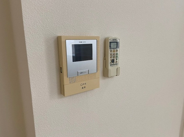 【セキュリティ】 | ラヴィータ箱崎 | 別号室の写真になります。現況優先。

