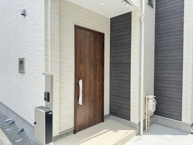 柏市豊四季新築戸建【豊小学校：3分】のエントランス|エントランス・玄関ポーチ