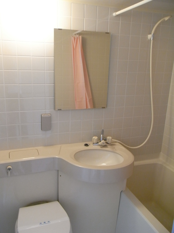 DETOM-1一条通の浴室