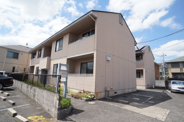 シャルム御殿山の外観