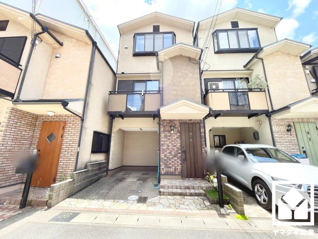 伏見区下鳥羽南円面田町の玄関