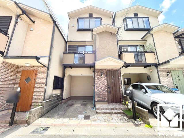 伏見区下鳥羽南円面田町の外観