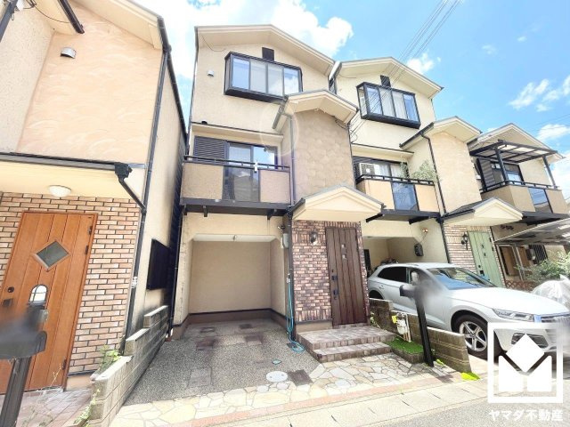 伏見区下鳥羽南円面田町の外観