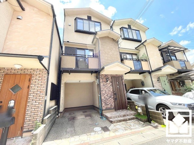 伏見区下鳥羽南円面田町の外観