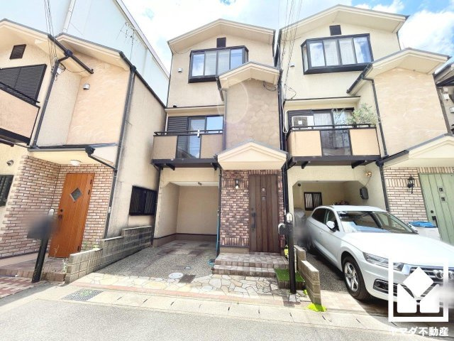 伏見区下鳥羽南円面田町の外観