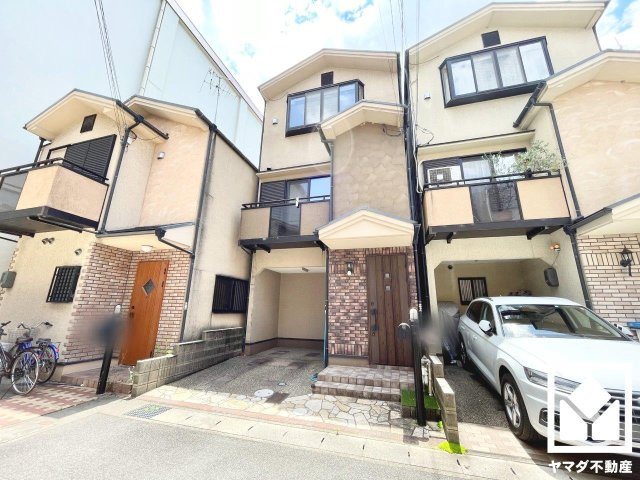 伏見区下鳥羽南円面田町の外観