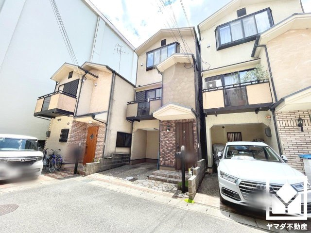 伏見区下鳥羽南円面田町の外観