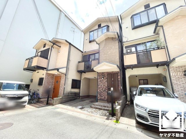 伏見区下鳥羽南円面田町の外観