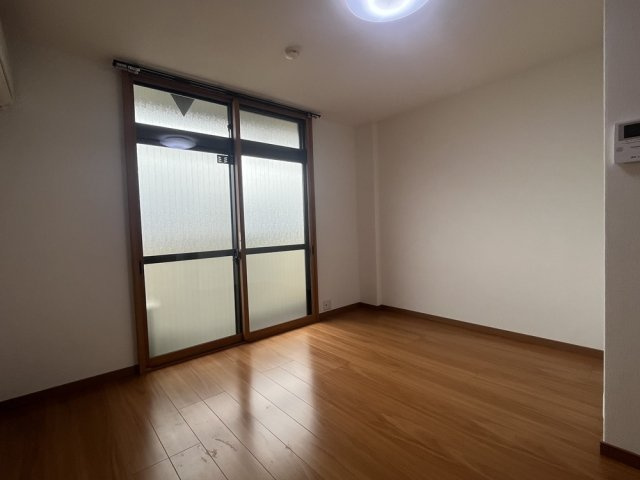 大川マンションの居間・リビング
