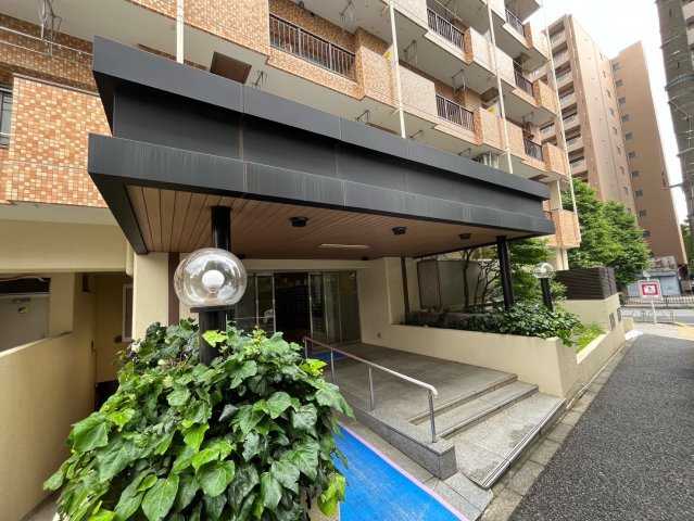 成増ローヤルコーポのエントランス