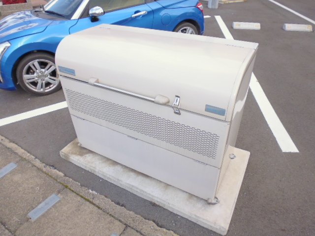 ルネス神田Ⅱのその他共用部分|敷地内専用ゴミステーション