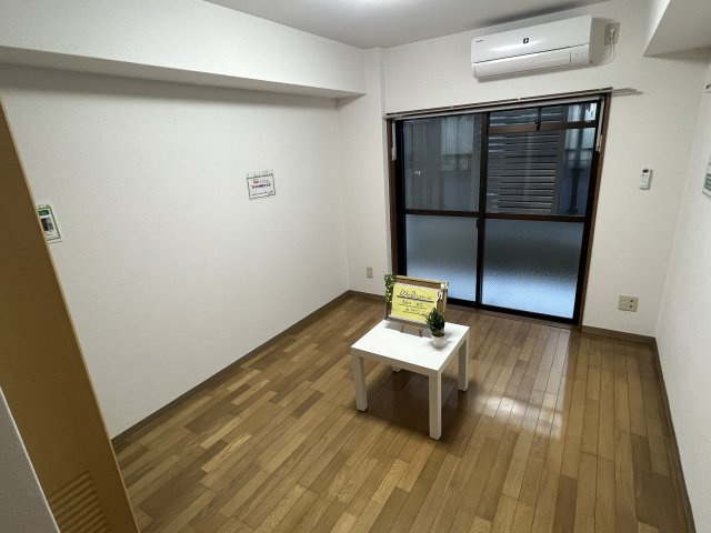 大学生協指定学生会館 Prettie今出川の居間・リビング