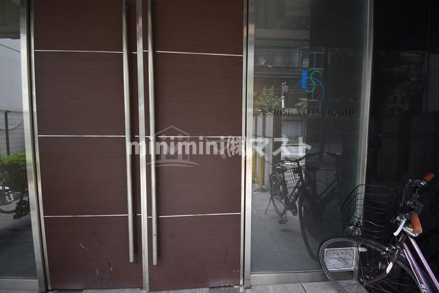 エスライズ四ツ橋のエントランス