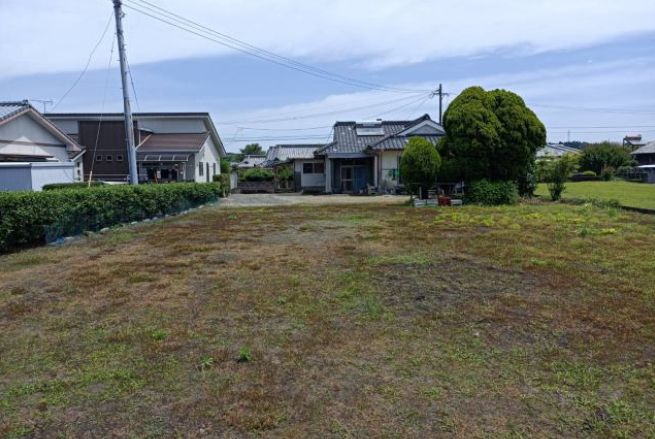 北諸県郡三股町大字樺山の売地の外観