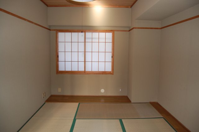 【寝室】 | ロイヤル東海川原町 | ※同建物内参考