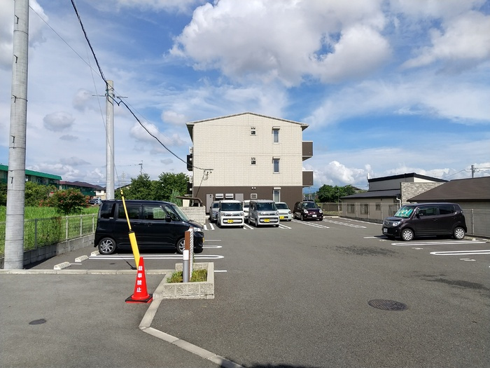 合志市須屋のアパート