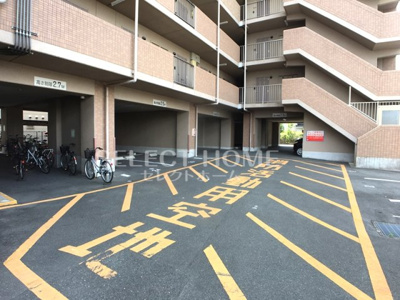 【駐車場】 | ＰＲＯＵＤＩＡ岡崎 | 駐車場があります