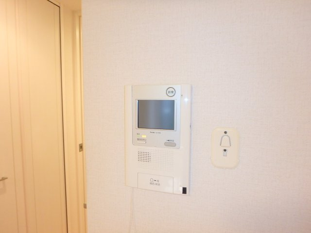 レジディア武蔵小杉のセキュリティ|別部屋参考写真です