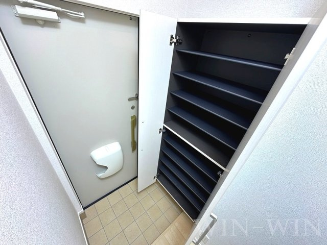 グレイスヴィラ若宮の玄関