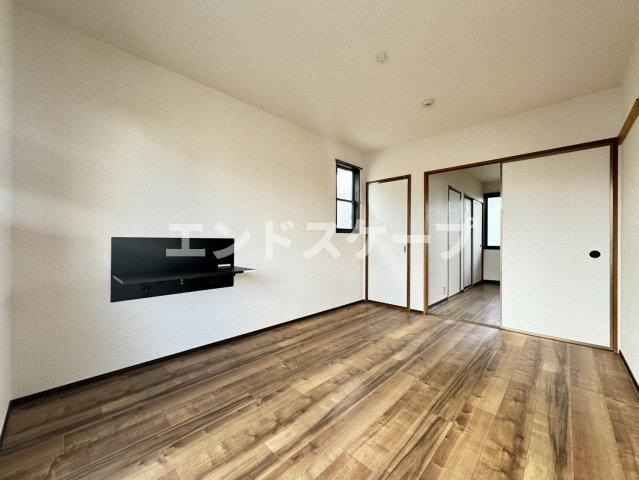 ビューグランドール　Ｂの居間・リビング|高崎、前橋、伊勢崎エリアのお部屋探しはエンドスケープまで！お客様の理想お聞かせ下さい♪