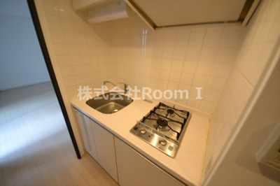 【キッチン】 | アドバンス大阪城レガーレ | コンパクトなキッチンで掃除もラクラク