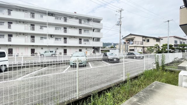 レジデンス矢三　Ｂ棟の庭